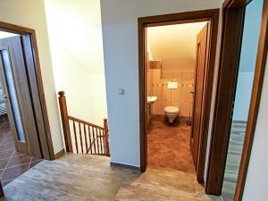 Pronájem bytu 4+kk, Šestajovice, Šeříková, 155 m2