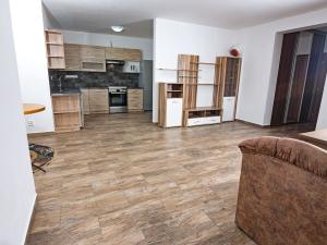 Pronájem bytu 4+kk, Šestajovice, Šeříková, 155 m2