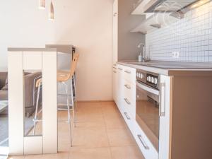 Pronájem bytu 1+kk, Praha - Libeň, Novákových, 40 m2