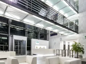 Pronájem kanceláře, Praha - Dejvice, Evropská, 407 m2