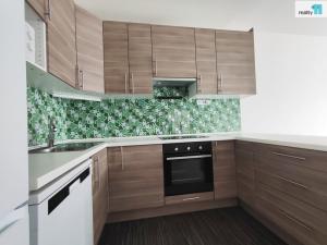 Pronájem bytu 2+kk, Praha - Střížkov, Zakšínská, 51 m2