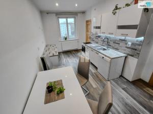 Prodej bytu 2+1, Cheb, Májová, 75 m2