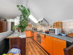 Prodej rodinného domu, Černá v Pošumaví, 210 m2