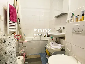 Prodej bytu 2+kk, Praha - Smíchov, U Santošky, 39 m2
