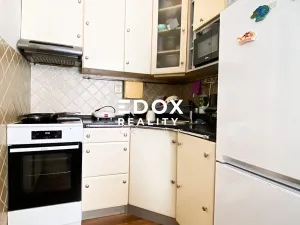 Prodej bytu 2+kk, Praha - Smíchov, U Santošky, 39 m2