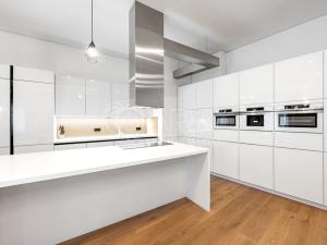 Pronájem bytu 3+kk, Praha, Truhlářská, 186 m2