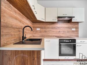 Pronájem bytu 2+1, Frýdek-Místek - Frýdek, Lískovecká, 66 m2