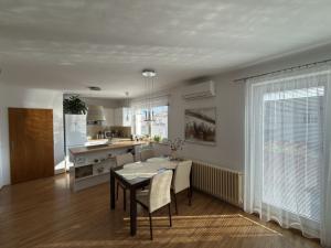 Prodej rodinného domu, České Budějovice - České Budějovice 7, J. B. Foerstera, 124 m2