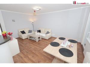 Pronájem bytu 3+kk, Praha - Petrovice, Frostova, 78 m2