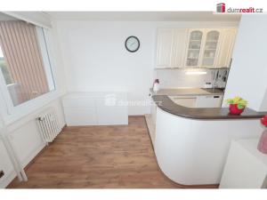 Pronájem bytu 3+kk, Praha - Petrovice, Frostova, 78 m2