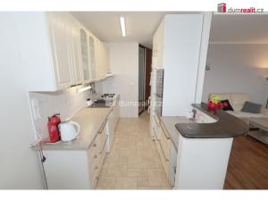 Pronájem bytu 3+kk, Praha - Petrovice, Frostova, 78 m2