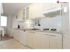 Pronájem bytu 3+kk, Praha - Petrovice, Frostova, 78 m2