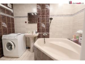 Pronájem bytu 3+kk, Praha - Petrovice, Frostova, 78 m2