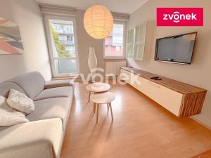 Pronájem bytu 2+kk, Zlín, Na Honech I, 60 m2