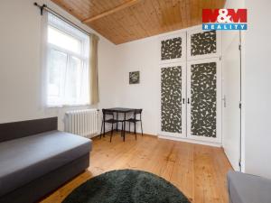 Prodej obchodního prostoru, Želízy, 640 m2