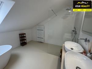 Pronájem bytu 3+kk, Opava, Rooseveltova, 91 m2