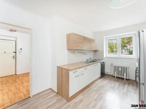 Pronájem bytu 2+1, Praha - Čakovice, Niská, 51 m2