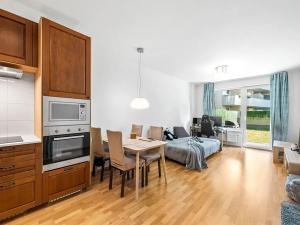 Prodej bytu 2+kk, Praha - Strašnice, Zvěřinova, 61 m2