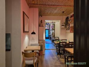 Pronájem restaurace, Praha - Vinohrady, náměstí Míru, 153 m2
