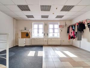 Prodej obchodního prostoru, Ostrava - Svinov, Bílovecká, 94 m2