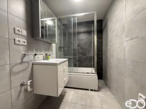 Pronájem bytu 3+kk, Praha, Vysočanská, 63 m2