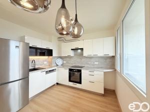 Pronájem bytu 3+kk, Praha, Vysočanská, 63 m2