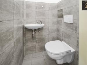 Pronájem bytu 1+1, Praha - Košíře, Prachnerova, 30 m2
