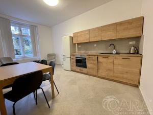 Pronájem bytu 2+kk, Praha - Bubeneč, Verdunská, 43 m2