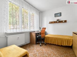 Prodej bytu 3+1, Karlovy Vary - Drahovice, Gagarinova, 60 m2