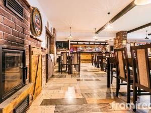 Pronájem restaurace, Brno, Řezáčova, 294 m2