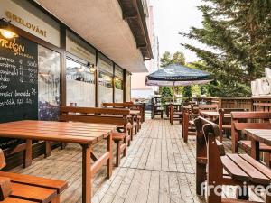 Pronájem restaurace, Brno, Řezáčova, 294 m2