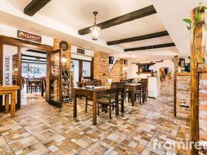 Pronájem restaurace, Brno, Řezáčova, 294 m2