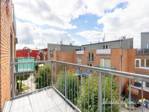 Pronájem bytu 2+kk, Praha - Uhříněves, Ingrišova, 54 m2
