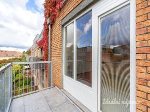 Pronájem bytu 2+kk, Praha - Uhříněves, Ingrišova, 54 m2