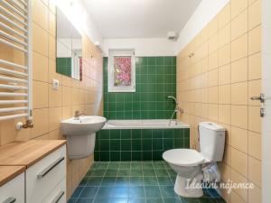 Pronájem bytu 2+kk, Praha - Uhříněves, Ingrišova, 54 m2