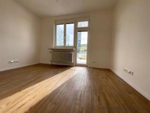 Pronájem bytu 1+kk, Praha, Kladenská, 23 m2