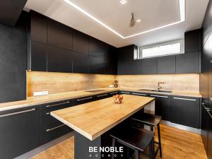 Prodej bytu 6+kk a větší, Praha - Břevnov, Kukulova, 252 m2