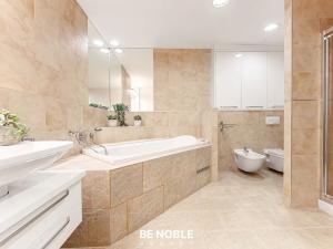 Prodej bytu 6+kk a větší, Praha - Břevnov, Kukulova, 252 m2