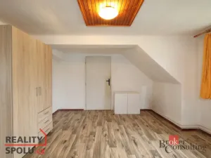 Prodej rodinného domu, Karlovice - Sedmihorky, 175 m2