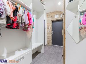 Prodej bytu 3+1, Šumperk, Jesenická, 72 m2