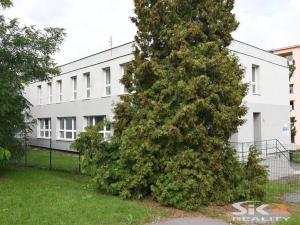 Pronájem komerční nemovitosti, Louny, Kosmonautů, 30 m2