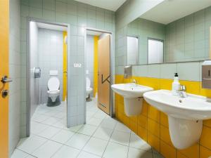 Pronájem kanceláře, Praha - Nusle, Doudlebská, 303 m2