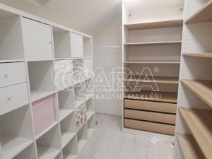Prodej rodinného domu, Toužim, 354 m2