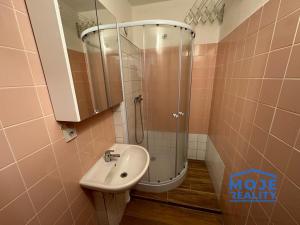 Pronájem bytu 2+kk, Praha - Černý Most, Generála Janouška, 46 m2