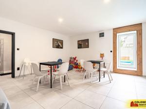 Prodej rodinného domu, Andělská Hora, 350 m2