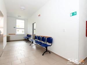 Pronájem komerční nemovitosti, Louny, Kosmonautů, 143 m2
