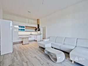 Prodej bytu 3+kk, Tábor, Kpt. Jaroše, 79 m2