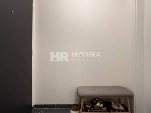 Pronájem bytu 1+kk, Praha - Třebonice, Thomasova, 32 m2