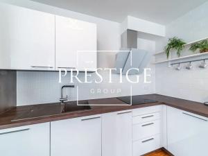 Pronájem bytu 2+kk, Praha - Karlín, Nekvasilova, 62 m2