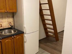 Pronájem bytu 1+kk, Praha - Vysočany, Freyova, 30 m2